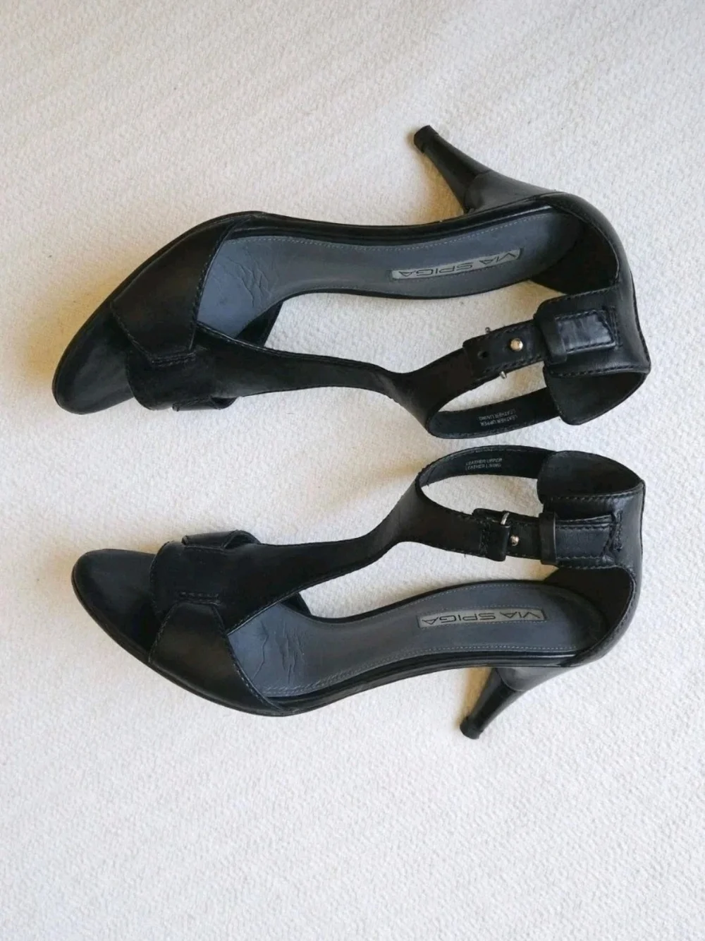 Via Spiga V-Trina Black T-Strap Sandal Heels Sz 8M Professionally Resoled